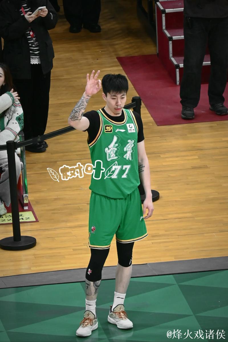 张镇麟16分王哲林14+7 上海力克辽宁送其4连败